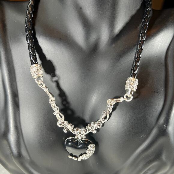 Retro Black Dark Witchy Goth Dark Heart Scroll Necklace Set Deadstock NEW NWT - Picture 10 of 16